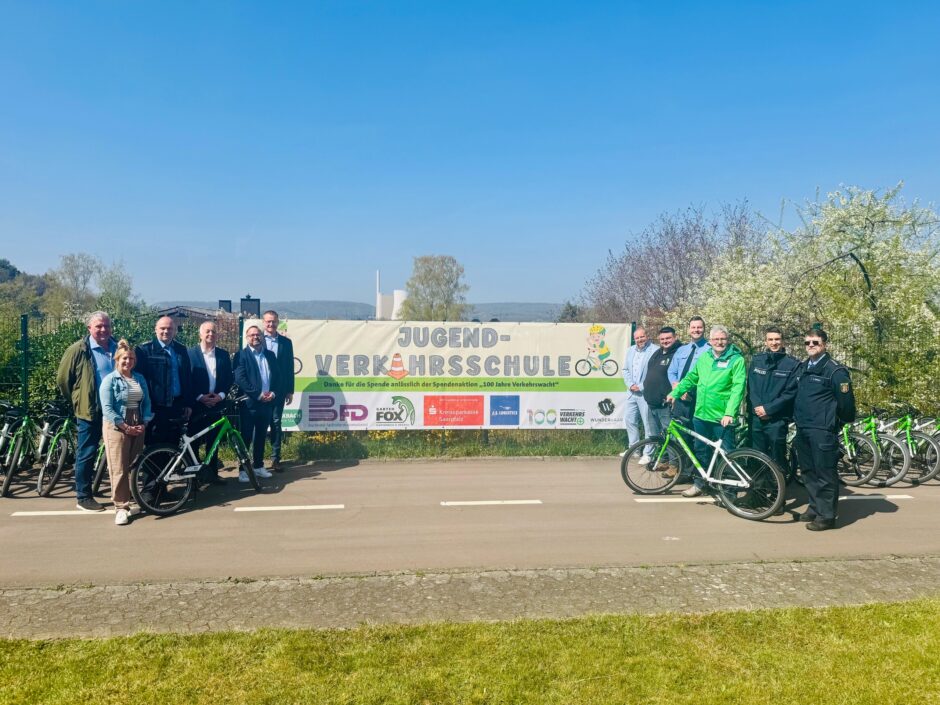 Bikes for Bexbach. People with bikes.